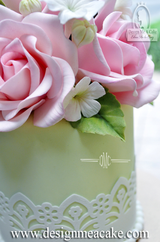 Gumpaste Roses, blossoms, leaves and fillers.